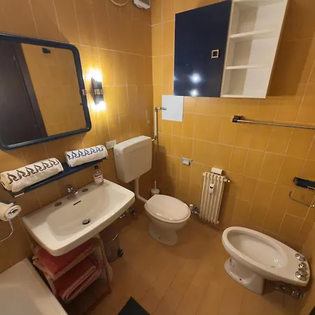 Neve 5 Clotes Slope Access *