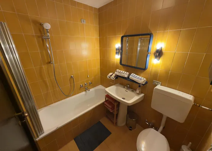 Neve 5 Clotes Slope Access *